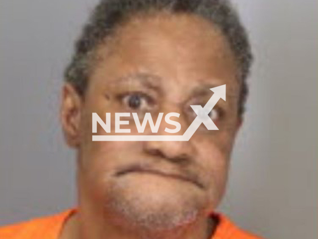 Photo shows Carolyn D. Garrett. The woman, 65, was arrested because she allegedly stabbed her daughter, Conju Garrett, 50, in Memphis, Tennesee.
Note: Police photo(Shelby County Sheriff's Office/Newsflash).