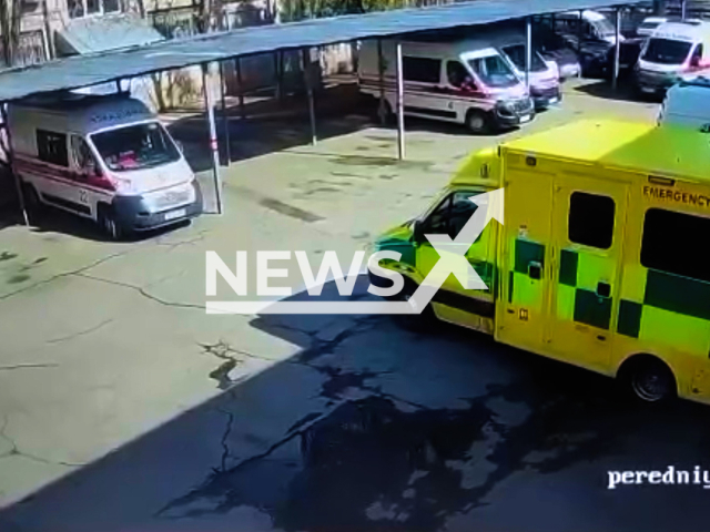 The shelling of a children's hospital in Mykolaiv in Ukraine on the 4th of April 2022.
Note: This picture is a screenshot from the video.
(@mykolaivskaODA/Newsflash)