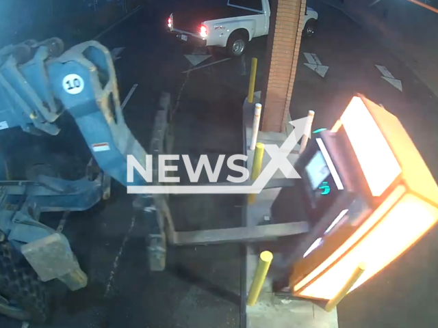 Two suspects are wanted after they attempted to steal a Safe Credit Union ATM on Watt Avenue in North Sacramento, California in the United States on 2 August 2023. Note: This picture is a screenshot from the video. (Sacramento County Sheriff’s Office /Clipzilla)