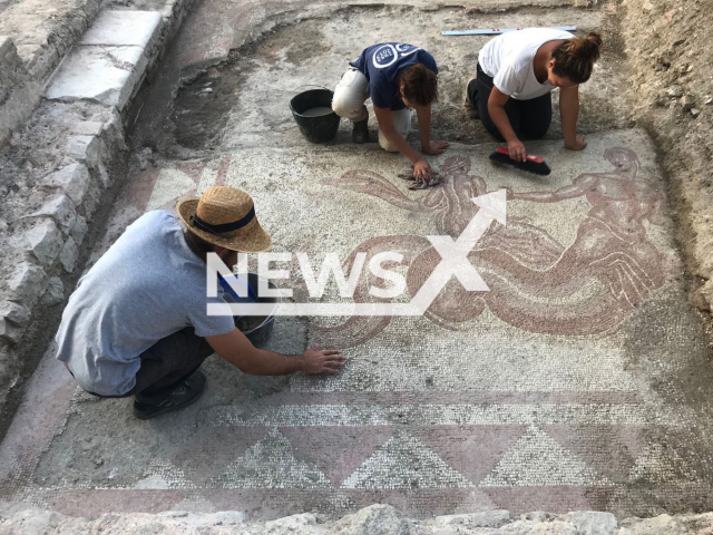 Archeologists uncover a mosaic, in Trevi , Italy, undated. The excavation concentrated on the area of ​​a large  domus  belonging to people of high social standing, and uncovered several rooms.  Note: Licensed photo. (Universita degli Studi di Perugia/Newsflash)