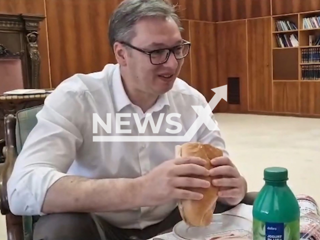 Photo shows Serbian president Aleksandar Vucic eating baloney sandwich, undated. He announced that some products will get cheaper.
Note: Photo is a screenshot from a video(Newsflash).