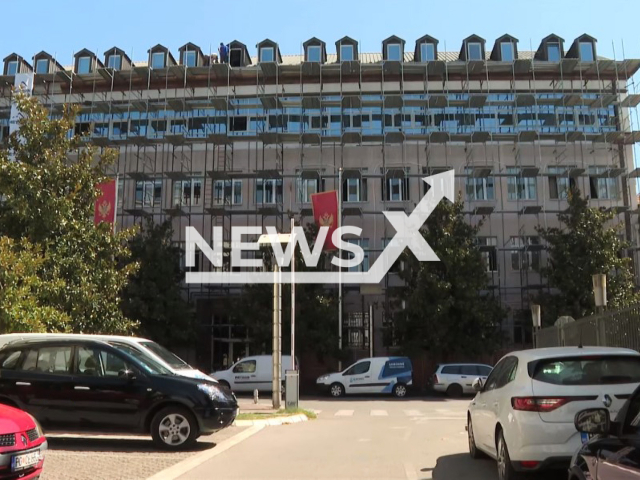 Photo shows the building of the High Court in Montenegro. A tunnel was dug from an apartment to the depot of the Court where the evidences are kept.
Note: Photo is a screenshot from a video(Newsflash).