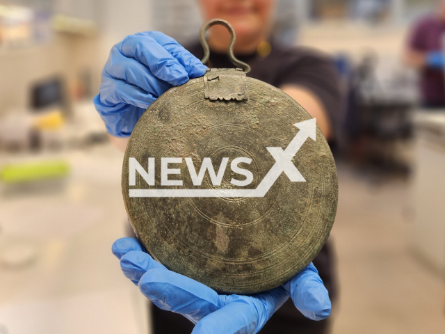 Photo shows a rare mirror found in the 2,300-year-old grave of a Greek courtesan in Jerusalem, Israel, undated. The well-preserved artifact is found alongside remains, likely of a young woman accompanying a high Hellenic army official on a tour of the Holy Land. Note: Licensed photo (Yoli Schwartz, Israel Antiquities Authority/Newsflash)