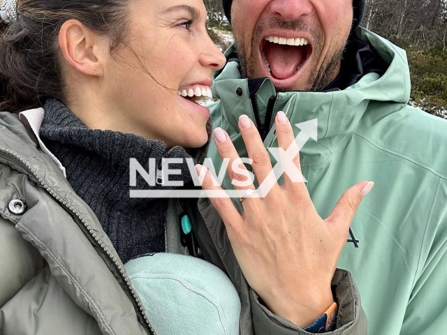 Aksel Svindal, 40, poses with fiance Amalie Iuel, 29, in October, 2023. A year ago he announced that he had testicular cancer. Note: Private photo (@asvindal/Newsflash)