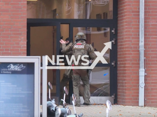 Image shows police at the Blankenese district school in Hamburg, Germany, undated photo. Two children, 12 and 16, pulled a gun on a teacher on Wednesday, Nov. 8, 2023. Note: Photo is a screenshot from a video. (Newsflash)