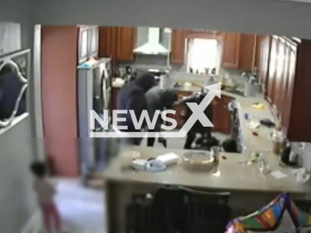 Photo shows the armed robbery in a home in Philadelphia, USA, Nov. 6, 2023. Four suspects are wanted in Philadelphia. Note: Picture is a screenshot from the video. (Philadelphia Police/Newsflash)