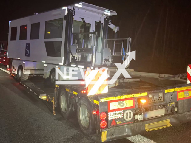 Photo shows medical highloader that partially slipped off the loading area after the accident on A3 in Bavaria, undated. Truck driver slowed down and caused the crash.
Note: Licensed photo(@PolizeiMFR/Newsflash).