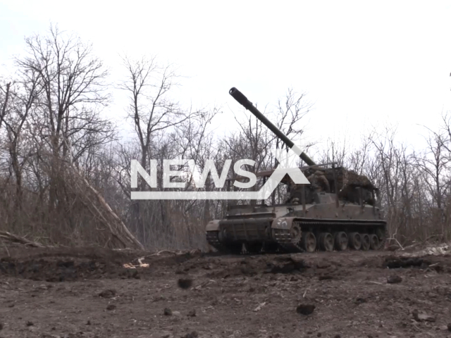 Crews of 152 mm self-propelled guns 2S5 Gyacinth-S destroy manpower and fortified positions of the Ukrainian Armed Forces in the Vuhlehirsk area, Ukraine. Mote: Picture is a screenshot from the video. (Ministry of Defense of the Russian Federation/Clipzilla)