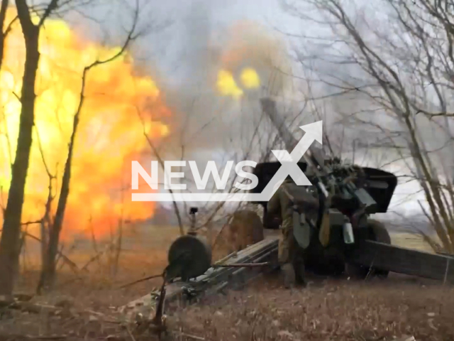 Russian troops use Msta-B howitzers  to inflict fire on the positions of Ukrainian troops in the area bordering the Kursk region, Russia. Note: Picture is a screenshot from the video. (Ministry of Defense of the Russian Federation/Clipzilla)