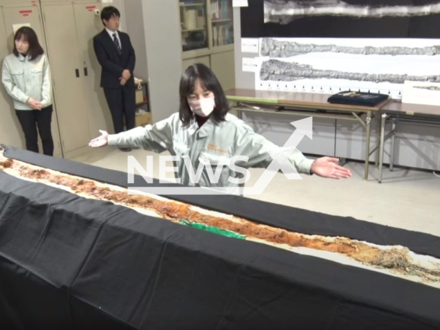 Photo shows the serpentine sword from the Tomio Maruyama Tumulus, undated. The sword with total length of 285 centimeters was probably used in rituals.
Note: Photo is a screenshot from a video(Newsflash).