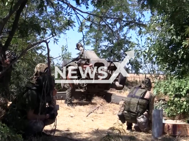 Image shows Russian paratroopers demolishing a Ukrainian command and observation post with a 2A18 howitzer, undated photo. The attack took place in Kherson, Kherson Oblast, Ukraine, August 5, 2024. Note: Photo is a screenshot from a video. (Clipzilla)