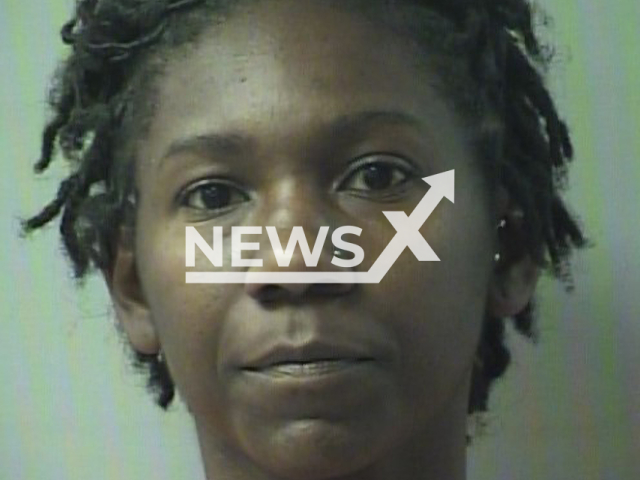 Florida mother Shyla Heidelberg who was arrested after one of her kids was found sleeping outside her apartment and two others were found alone in the apartment, while she was in a nightclub.
Note: Police photo(Okaloosa County Sheriff's Office/Newsflash).