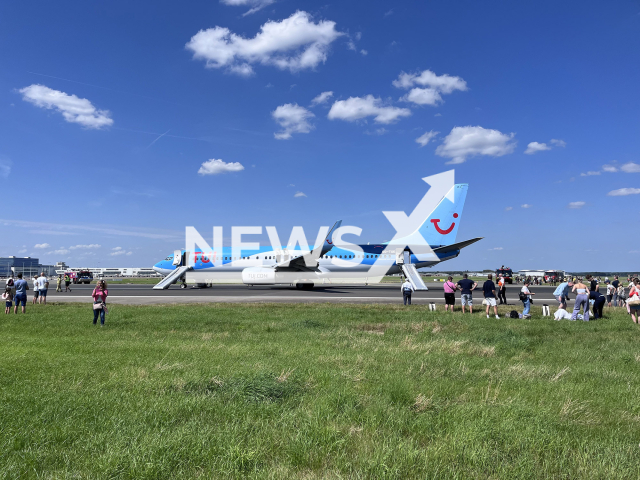 Picture shows the TUI plane that made emergency landing at Brussels Airport, Belgium, undated. The plane came from Heraklion, Greece. Note: Private photo taken from social media. (@_gunterlamoot_/Newsflash)