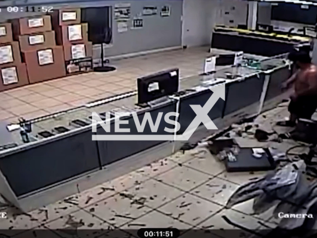 Police officers arrest the suspect Aaron Sucraymundo, 19 early after breaking into a local cell phone store and stealing thousands of dollars in merchandise in Lee County, Florida in the United States on Sunday, Oct. 20, 2024. Note: Photo is a screenshot from a video. (@sheriffleefl/NF/newsX)