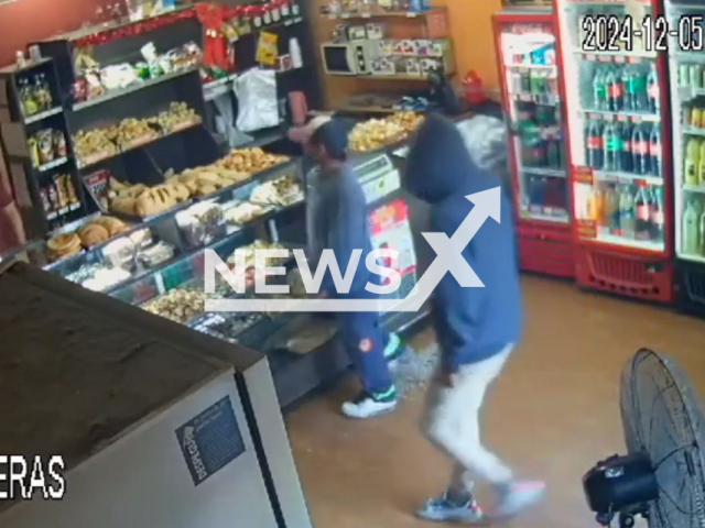 Bakery employee confronts thieves with a knife during robbery in Santa Fe, Argentina, Thursday, Dec. 5, 2024. The case remains under investigation. Note: Photo a is screenshot from a video(NF/newsX)