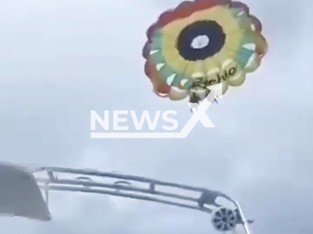 Parasail rope snaps leaving tourists injured in San Andres, Colombia, Jan. 2, 2025. Local authorities have begun investigations to determine what caused the accident. Note: Photo is a screenshot from a video. (NF/newsX)