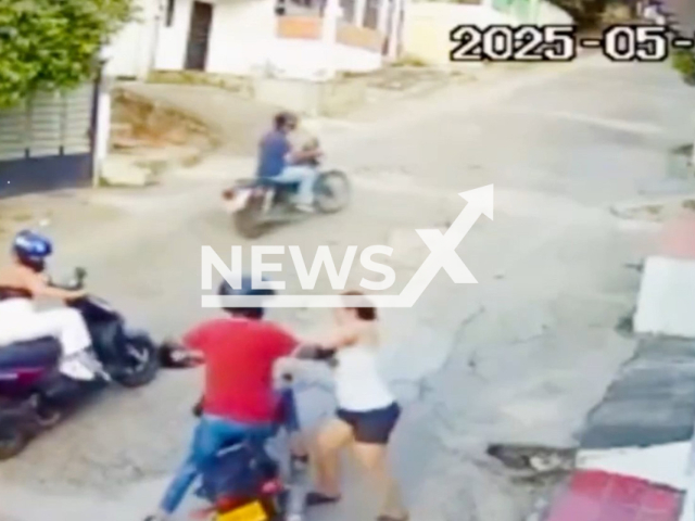 Mother defends daughter from robbers in Cucuta, Colombia, May 13, 2025. Both escaped unharmed.Note: Photo is a screenshot from a video. (Newsflash/NX)
