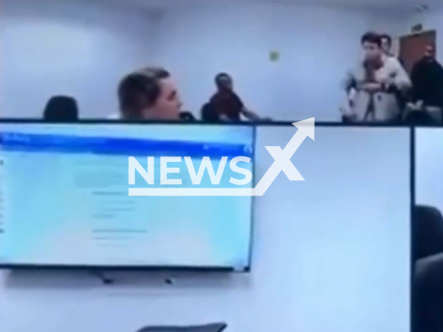 A judge performs the Heimlich manoeuvre on a lawyer in Salvador, Brazil, on Aug.05,2025. He was choking during a court session. Note: Photo is a screenshot from a video(Newsflash/NX)