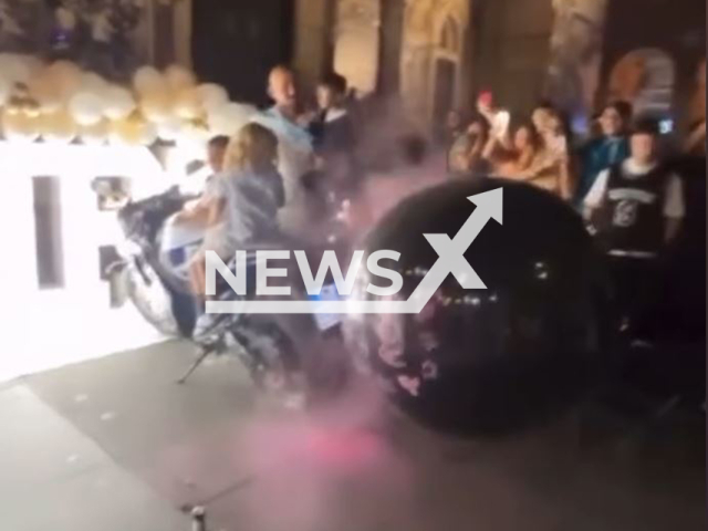 Video shows gender reveal in front of Naples Cathedral, Italy, Sep. 2, 2025. Note: Photo is a screenshot from a video(Newsflash/NX)