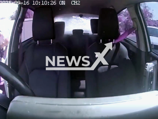 This image is a screen grab of the video supplied titled NewsX-ShotCops-01.mp4: Footage shows security officer narrowly escaping gunfire while pursuing suspects in Umhlanga, South Africa on Tuesday, Sep. 16, 2025.(Clipzilla/NX)