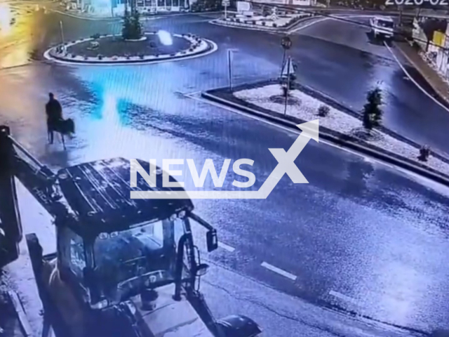 Man escapes on a donkey after committing robbery with a forklift in Kayseri, Turkey, Feb. 9, 2026. He was arrested. Note: Photo is a screenshot from the video (Kayseri Police/Newsflash)