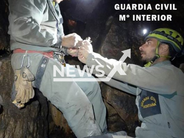 The Civil Guard coordinates a wide deployment to rescue an injured woman inside a cave in the Sierra de Maria in May 2022. Note: Police photo(Guardia Civil/Newsflash).