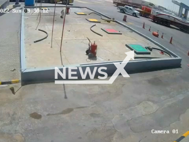 Fuel tanks exploded at the Al-Dress gas station in the Al-Ahsa region in Saudi Arabia, allegedly due to extreme heat. Note: This picture is a screenshot from the video (Newsflash).