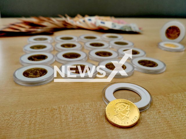 After months of investigations three men were arrested in Cologne on 2th of June 2022, and police seized 19 fake gold coins.
Note: Police photo(Polizeiprasidium Koln/Newsflash).