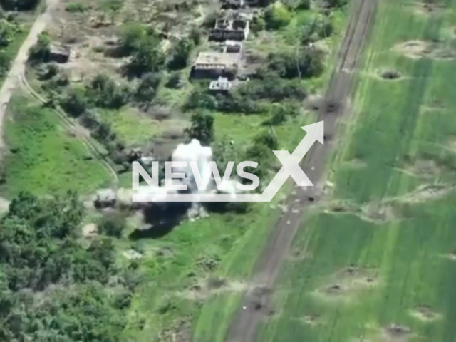 Soldiers of 30 OMBR meet uninvited guests. Note: Photo is a screenshot from the video (@30brigade/Newsflash )