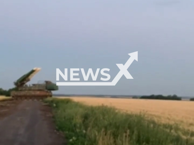 Ukrainian anti-aircraft gunners apparently destroyed the Russian target in the sky in Ukraine. Note: This picture is a screenshot from the video (@PvkZahid/Newsflash).