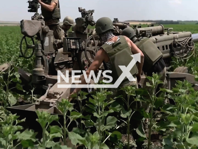 Combat work of Ukrainian artillerymen using M777 howitzer against Russian occupiers in the south of Ukraine. Note: This picture is a screenshot from the video (@okPivden/Newsflash).