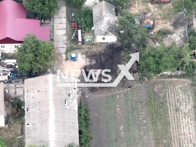 SSO mortars covered a group of Russian soldiers who settled in the houses of civilians in Ukraine. Note: Picture is a screenshot from a video (@AFUStratCom/Newsflash)