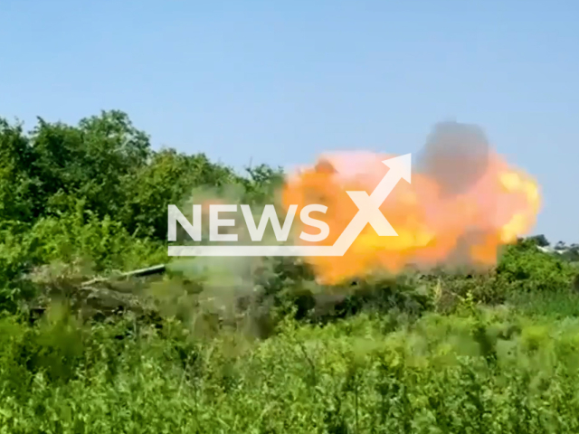 Mykolaiv paratroopers fire from the 2S9 "Nona" trophy gun on the Russian military positions in Ukraine in undated footage.
The 2S9 NONA is a self-propelled and air-droppable 120 mm mortar designed in the Soviet Union.
Note: This picture is a screenshot from the video.
(@dshv.mil.gov.ua/Newsflash)