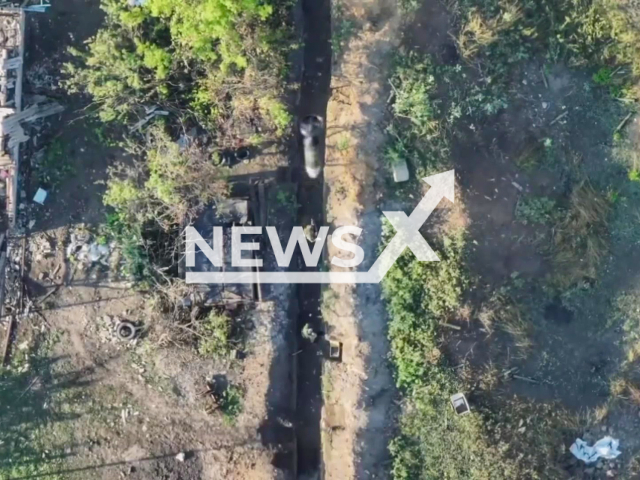 Ukrainian drone drops bomb on the Russian soldiers sheltered in a military trench in Ukraine in undated footage.
The 53rd separate mechanized brigade reported that the soldier of the army of the Russian Federation dances the hopak enthusiastically, when the VOG breaks under his feet.
 Note: Photo is a screenshot from the video (@53brigade/Newsflash)