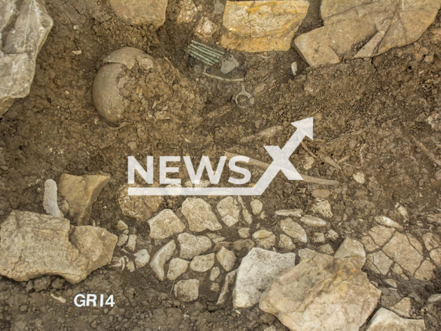 Picture shows detail from tomb 14 with a necklace of bronze pendants (8th-7th century BC), undated. The discovery has been made at the Kopilo site in Bosnia and Herzegovina. Note: Licensed photo. (ÖAW- ÖAI, M. Gavranovic/Newsflash)