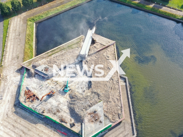 Picture shows the demolished 80-meter-high obelisk from the soviet era in Riga in Latvia on Thursday, Aug. 25, 2022.
The police stated that the situation during the dismantling of the obelisk in Victory Park can be assessed as calm and without significant incidents.
Note: Police photo.
(@Valsts.policija/Newsflash)