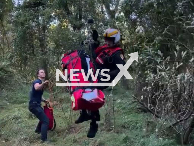 Maryland State Police and Howard County firefighters rescue an injured hunter in Howard County, in Maryland, the USA on Friday, Oct. 7, 2022. Note: Picture is a screenshot from video. (Maryland State Police/Newsflash)