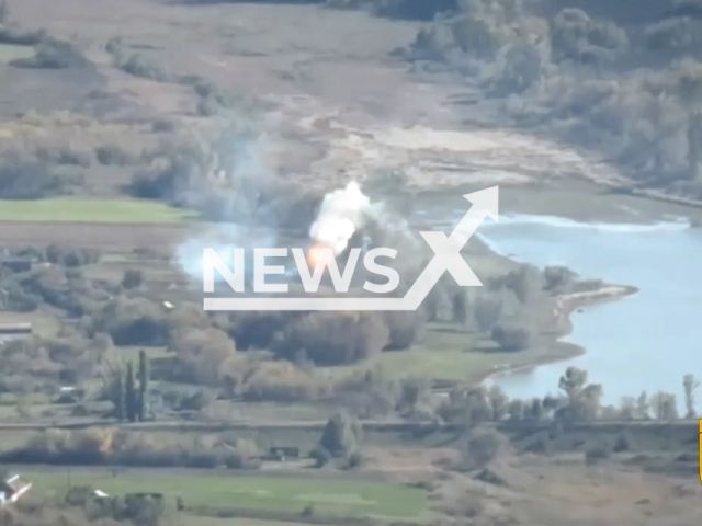 Fighters from the 40th Separate Artillery Brigade destroy Russian PMM-2M ferry-bridge vehicle in Ukraine in undated footage.
The PMM-2M ferry-bridge vehicle is designed to cross water barriers of tanks, self-propelled artillery mounts and other weapons and military equipment made on the basis of a tank.
Note: This picture is a screenshot from the video. (@40OAbrigade/Newsflash)