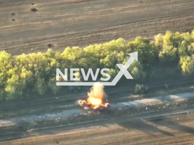 Russian paratroopers destroy Ukrainian military position in Ukraine in undated footage.
According to the Russian MoD as a result of the strike, six tanks, eight armored fighting vehicles, six cars, as well as enemy manpower were destroyed.
Note: This picture is a screenshot from the video. (@mod_russia/Newsflash)