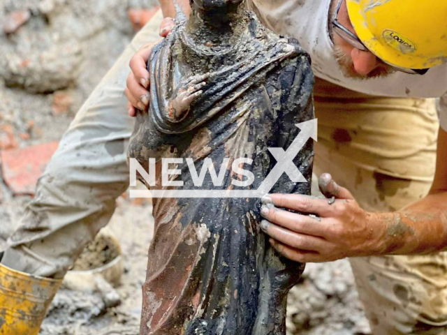 The photo shows one of the bronze statues, dating back to ancient Roman times, which archaeologists in Italy have found in thermal baths in Tuscany, undated photo. The statues were found over the last two weeks in San Casciano dei Bagni, a hilltop town about 160 kilometres (100 miles) north of Rome, Italy. Note: Licensed photo (Ministero della Cultura/Newsflash)