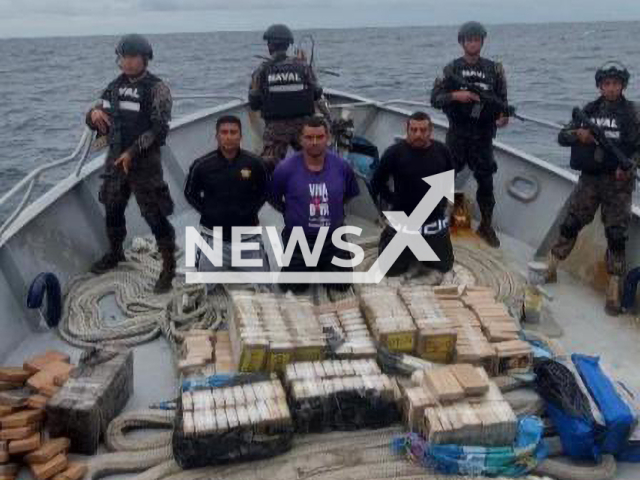 Photo shows a scene from the operation carried out by The Naval Force of El Salvador in more than 800 kilometers southwest of the Acajutla Port, El Salvador, undated photo. President Nayib Bukele announced the seizure of 3.1 tons of cocaine and the arrests of three Ecuadorians who were transporting it through the country's jurisdictional waters. Note: Photo is from Nayib Bukele, the President of El Salvador (@nayibbukele/Newsflash)