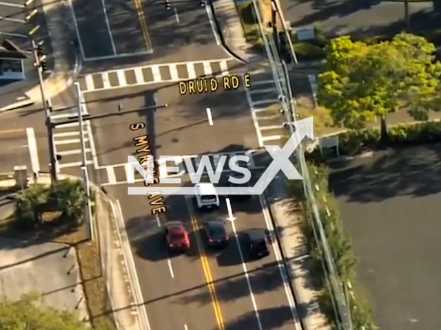 The police chase after the 27-year-old Kenneth Wayne Lunford Jr in Pinellas County in Florida in the United States on the 6th of March 2022.
Note: This picture is a screenshot from the video.
(Pinellas Sheriff/Newsflash)