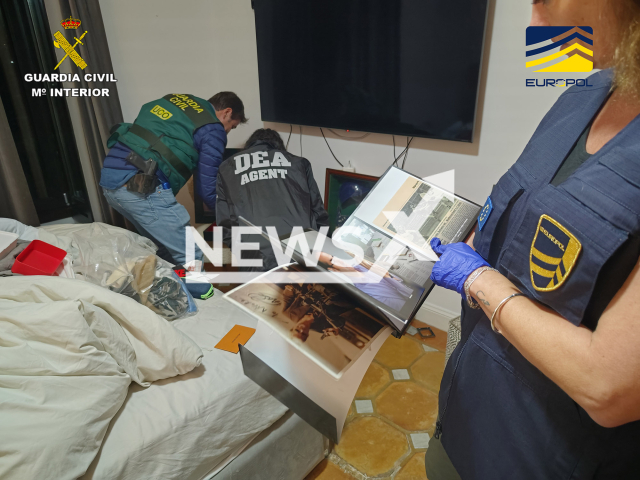 Police  investigate during Operation Faukas, in Spain, undated. 
Police carried out the operation to dismantle a super cartel that controlled much of the cocaine market in Europe, in the provinces of Malaga, Madrid and Barcelona, Spain.  
 
 
Note: Police photo. (Newsflash)