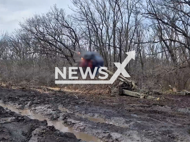 Russian D-20 howitzers fire at the Ukrainian military positions in Ukraine in undated footage.
The footage was released by the Russian MoD on Wednesday, Dec. 28, 2022. Note: This picture is a screenshot from the video. (Ministry of Defense of Russia/Newsflash)