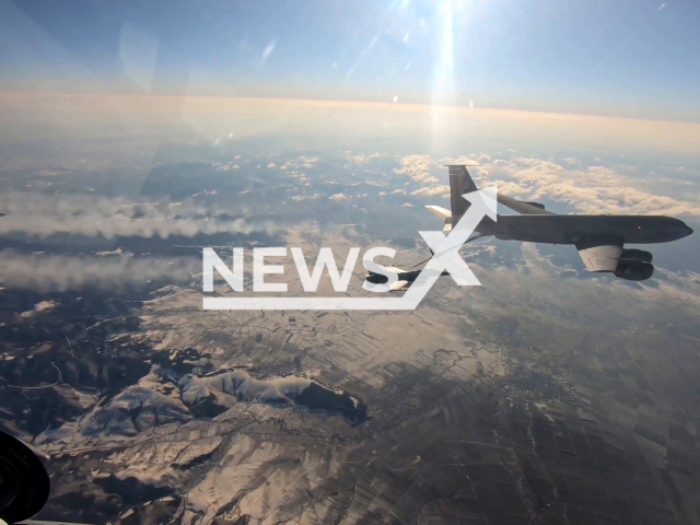 Footage of U.S. Air Force F-16 Fighting Falcon aircraft assigned to the 480th EFS at Spangdahlem Air Base, Germany, refueling mid-flight over Romanian airspace on the 12th of March 2022.
Note: This picture is a screenshot from the video.
(DVIDS, Senior Airman Ali Stewart/Clipzilla)