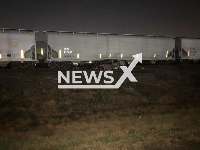 Image shows the charred vehicle, undated photo. A man from the city of Houston, in Texas, USA, escaped the car after he struck a train on Wednesday, Jan. 18, 2023. Note: Licensed content. (Houston Police/Newsflash)