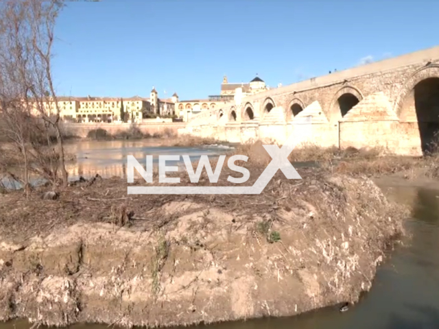 Picture shows the island of sediment, wet wipes and other trash that  has formed in the Guadalquivir river  in Cordoba, Spain, undated. The environmental damage is caused by flushing the wipes down the toilet  and has left birds that have spent weeks with the wipes hooked in their beaks. Note: Photo is a screenshot from a video. (Newsflash)