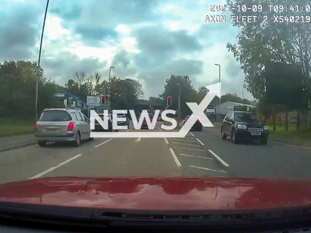 Jerry Harty (17) driving in the wrong direction while being pursued by police in Haverfordwest in England on the 9th October 2021.
Note: This picture is a screenshot from the video.
(@DPPolice/Clipzilla)