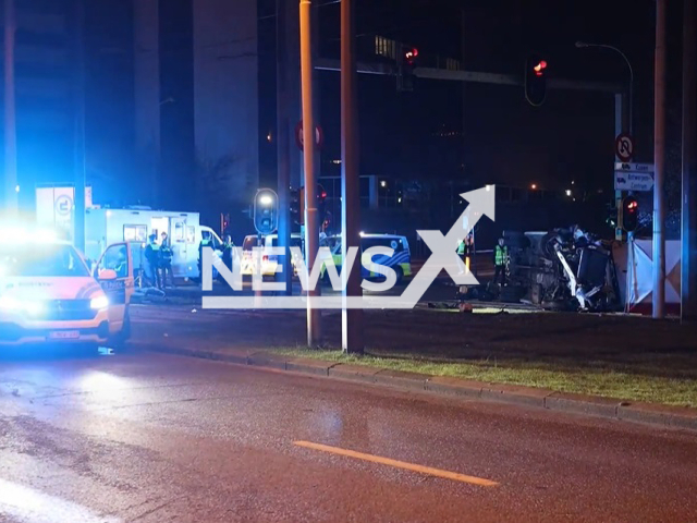 Picture shows the scene of the accident of a minibus in Antwerp, Belgium, on Sunday, March 19, 2023. The driver died, 16 passengers were  injured.  
 Note: Photo is a screenshot from a video. (Newsflash)