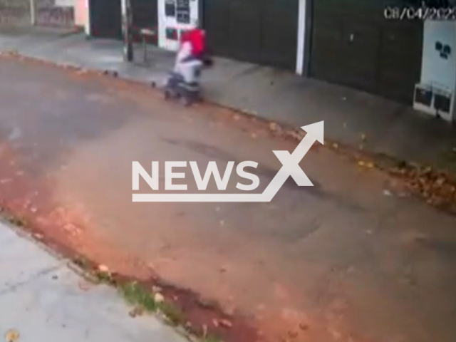 A man  abandons a baby in a pram on a street in Goiania, Brazil, on Saturday, April 8, 2023.   The boy was well cared for and had no signs of aggression or mistreatment. Note: Picture is a screenshot from a video (Newsflash)